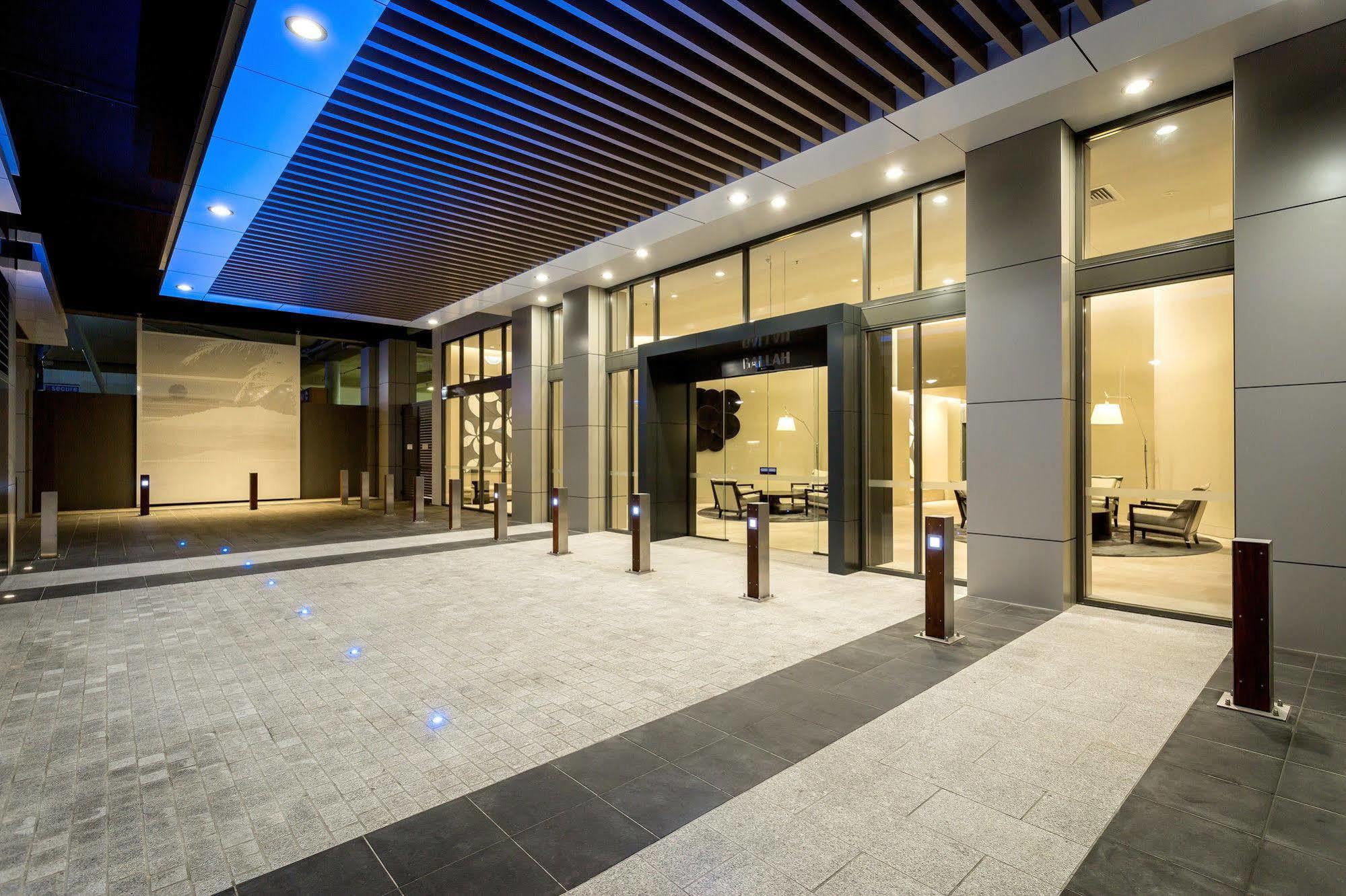 Paradise Centre Aparthotel 4*